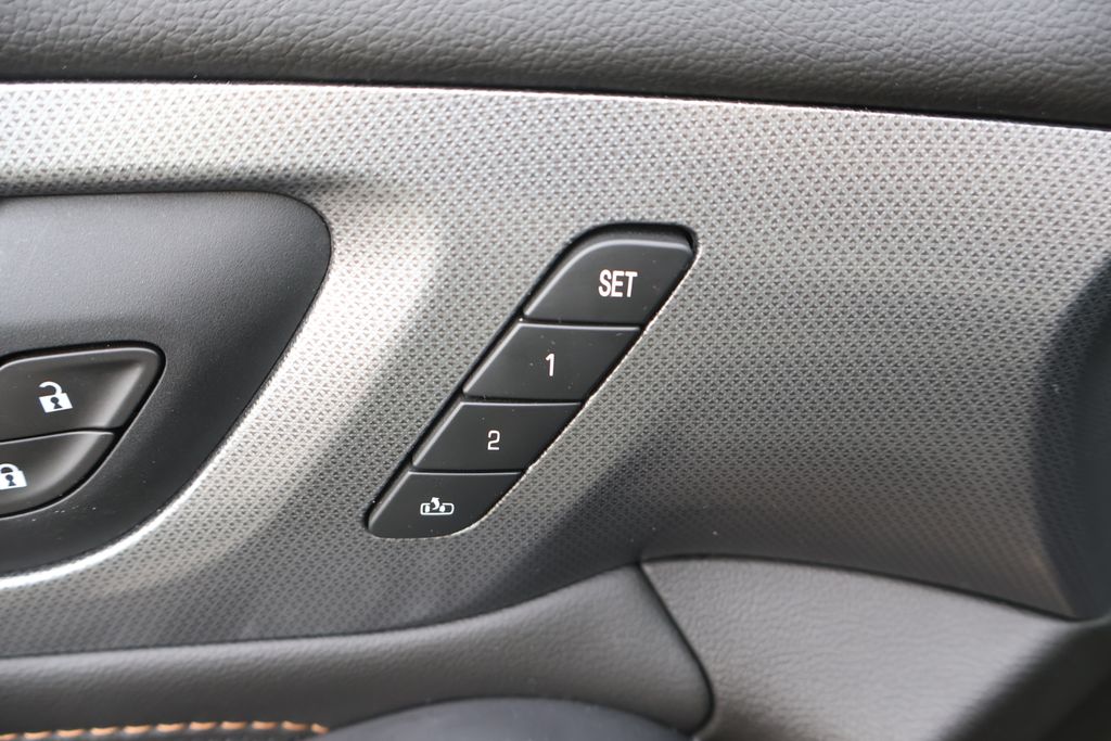 Thumbnail: 2021 Chevrolet Traverse - 13