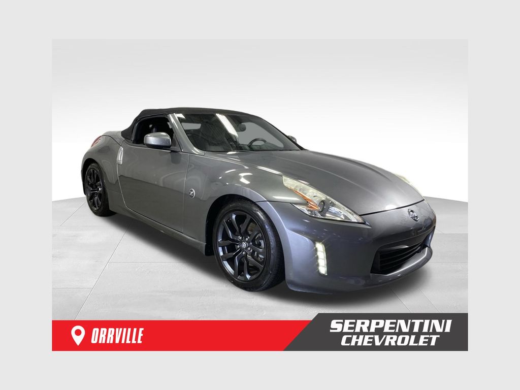 Gray (Gun Metallic) 2014 Nissan 370Z Convertible Rear-Wheel Drive 7-Speed Automatic