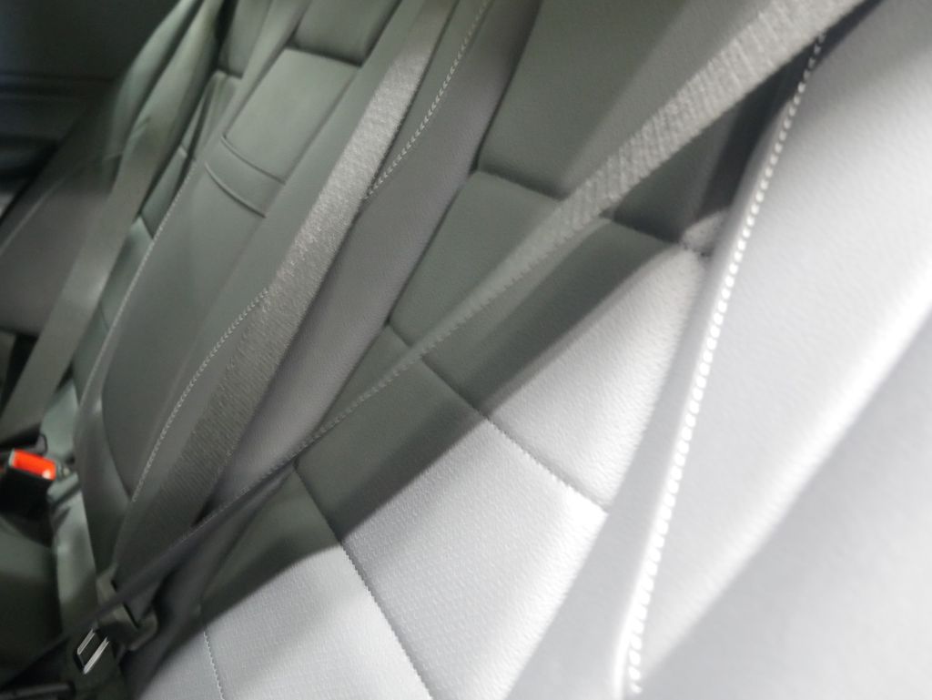 Thumbnail: 2026 Mercedes-Benz GLE - 25