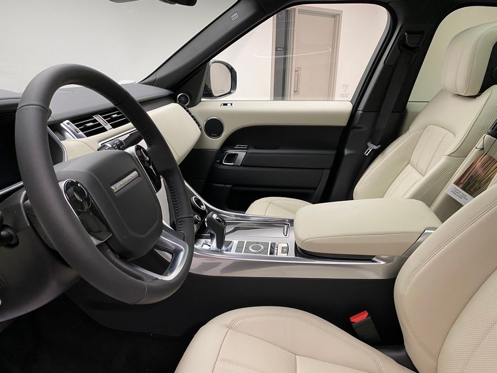 Thumbnail: 2020 Land Rover Range Rover Sport - 18