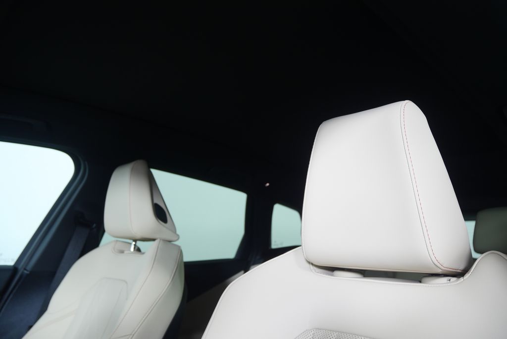 Thumbnail: 2026 BMW X3 - 11