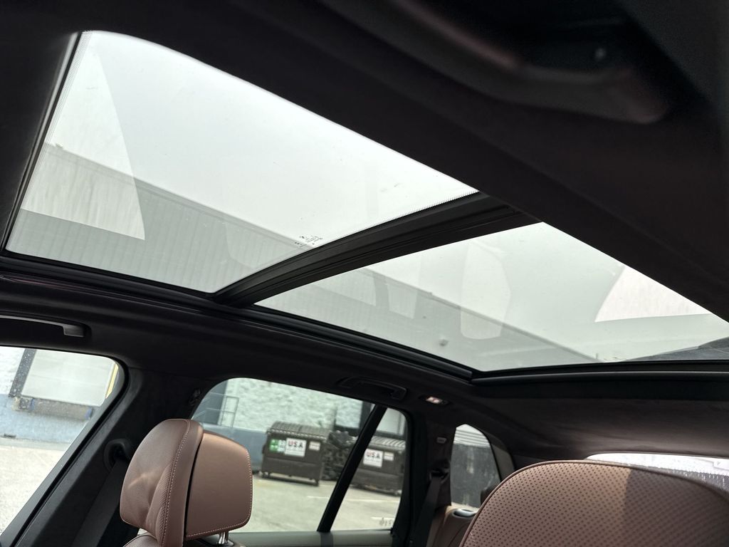 Thumbnail: 2026 BMW X5 - 22
