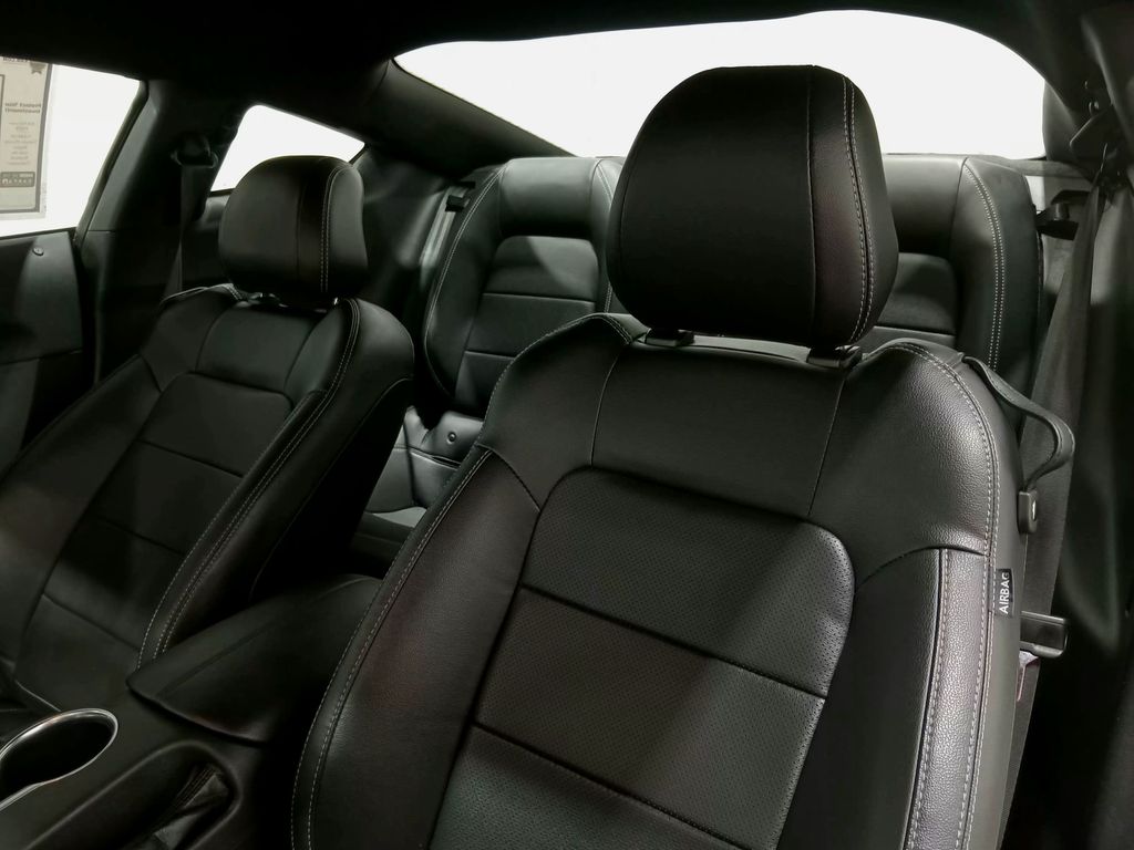 2022 Ford Mustang EcoBoost Premium Fastback