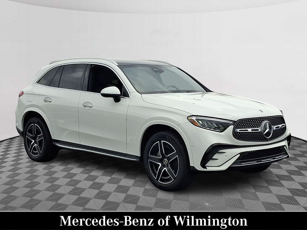  2026 Mercedes-Benz GLC 300 4MATIC   