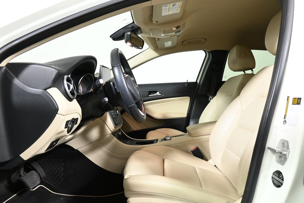 2016 Mercedes-Benz GLA 250 4MATIC 3