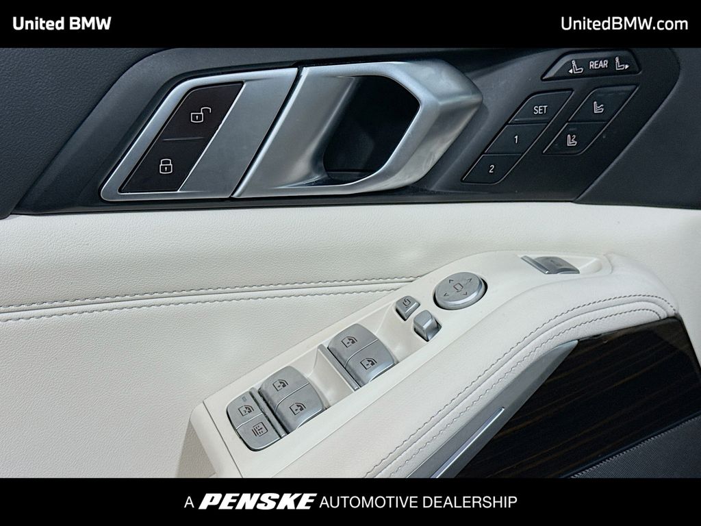 Thumbnail: 2024 BMW X7 - 3