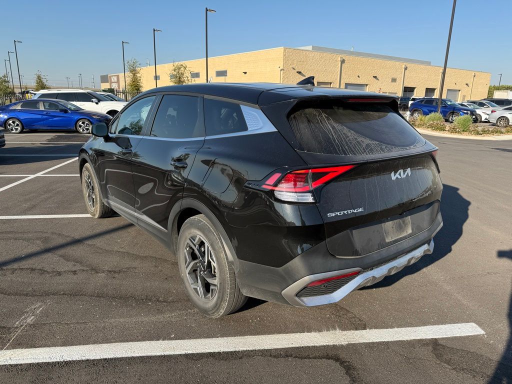 Thumbnail: 2023 Kia Sportage - 6