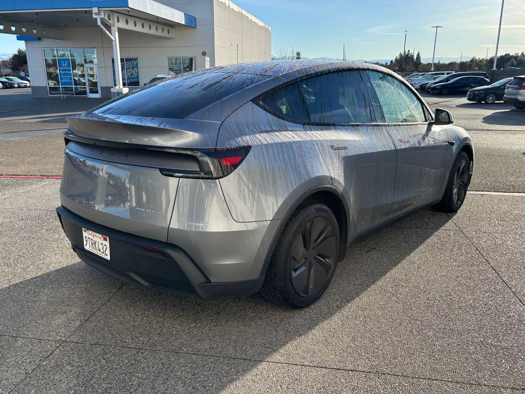 Thumbnail: 2026 Tesla Model Y - 4
