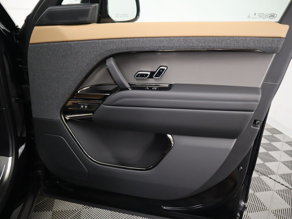 2025 Land Rover Range Rover Sport Dynamic 26