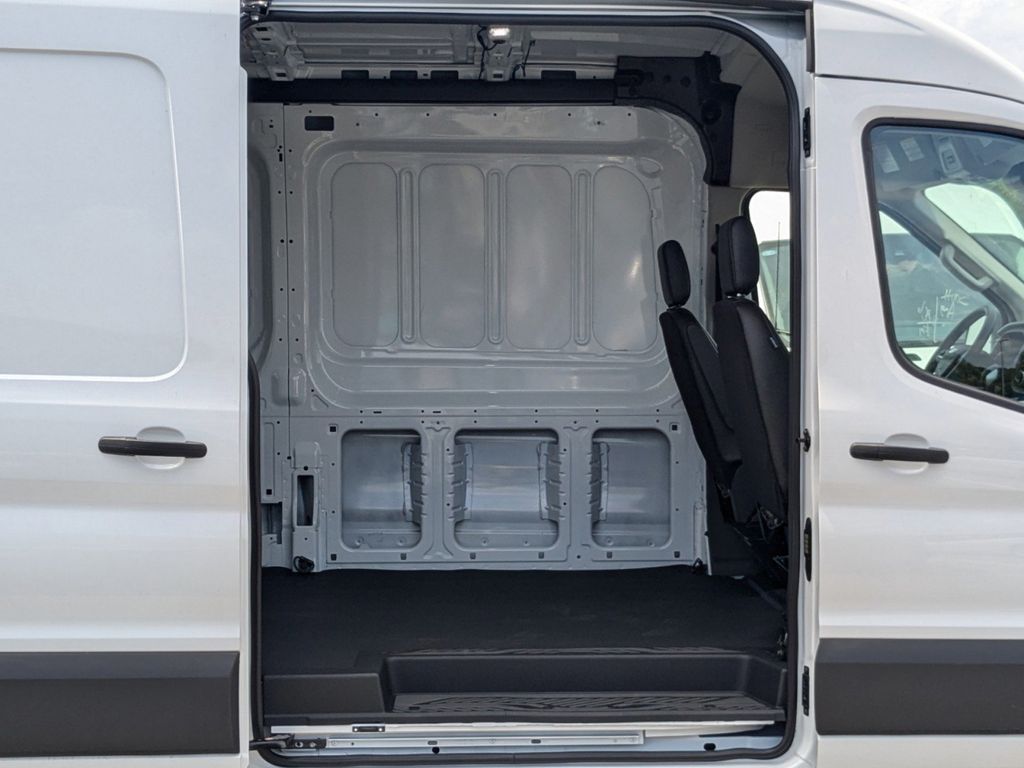 2025 Ford Transit 250