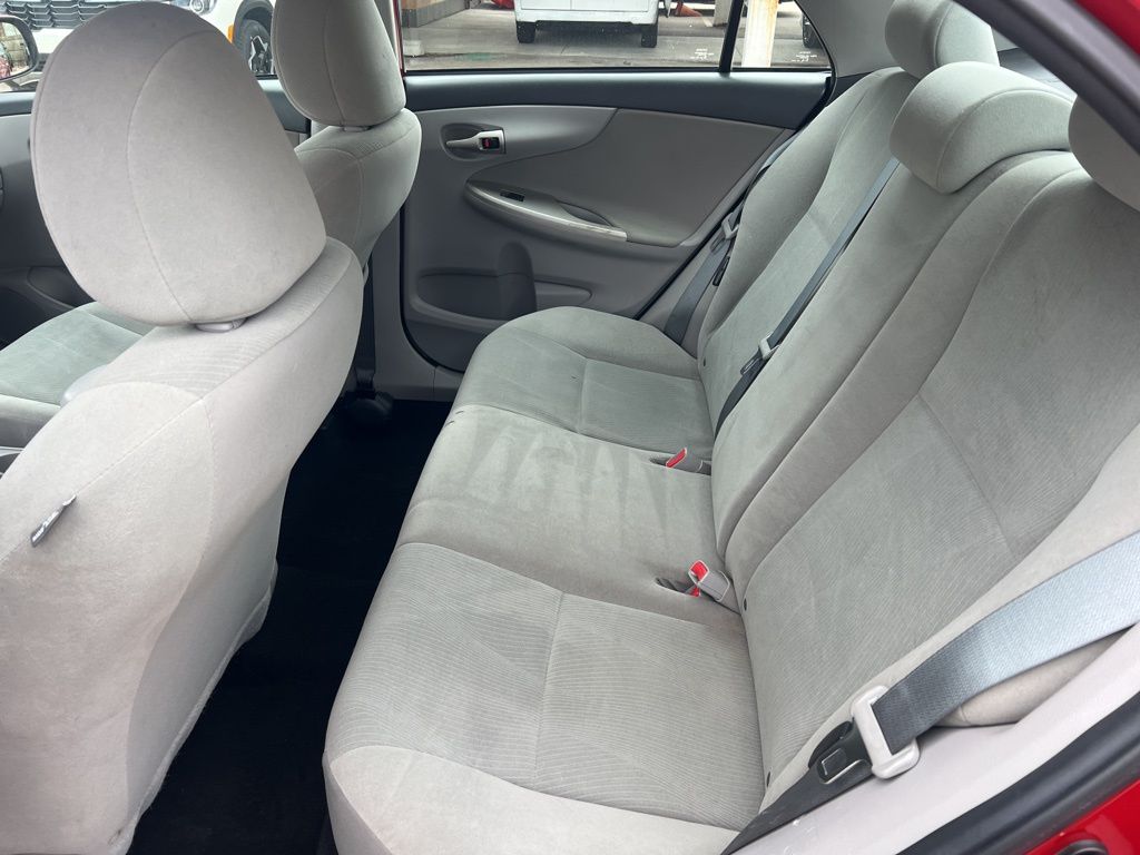 2013 Toyota Corolla L photo