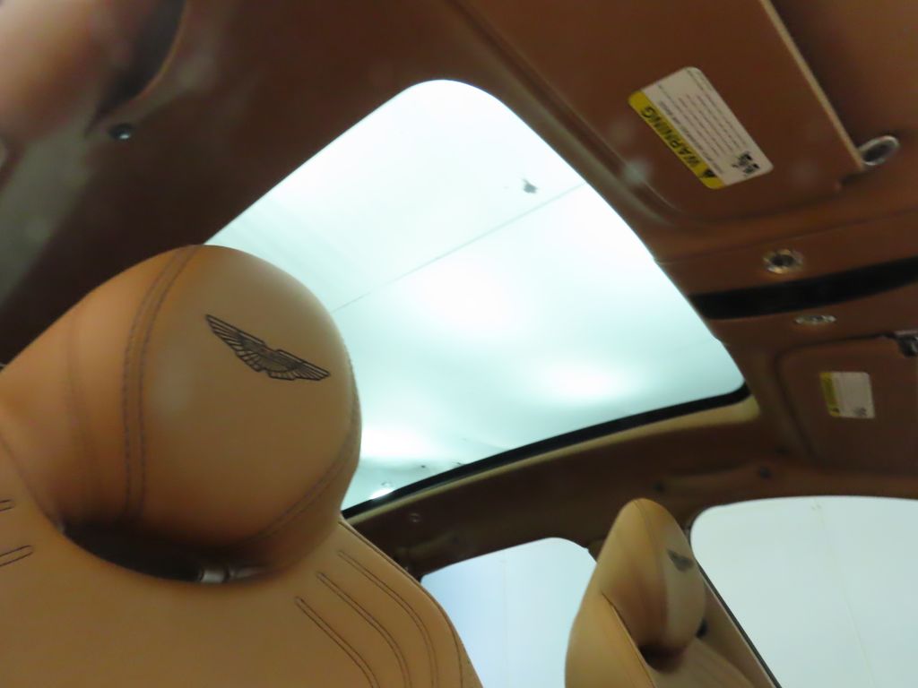 Thumbnail: 2021 Aston Martin DBX - 19