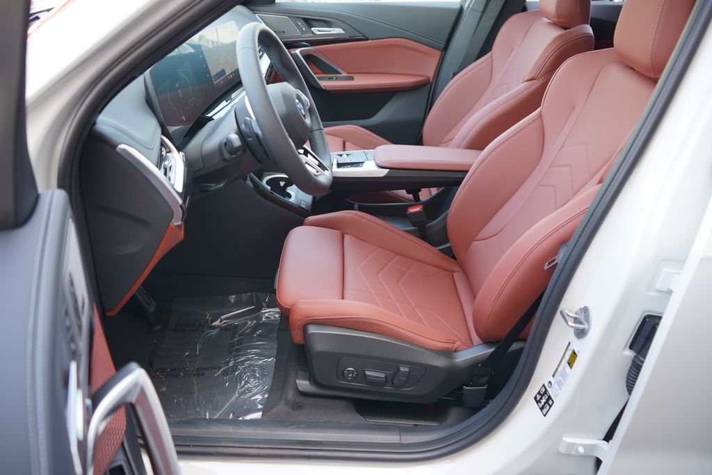 Thumbnail: 2026 BMW X1 - 11