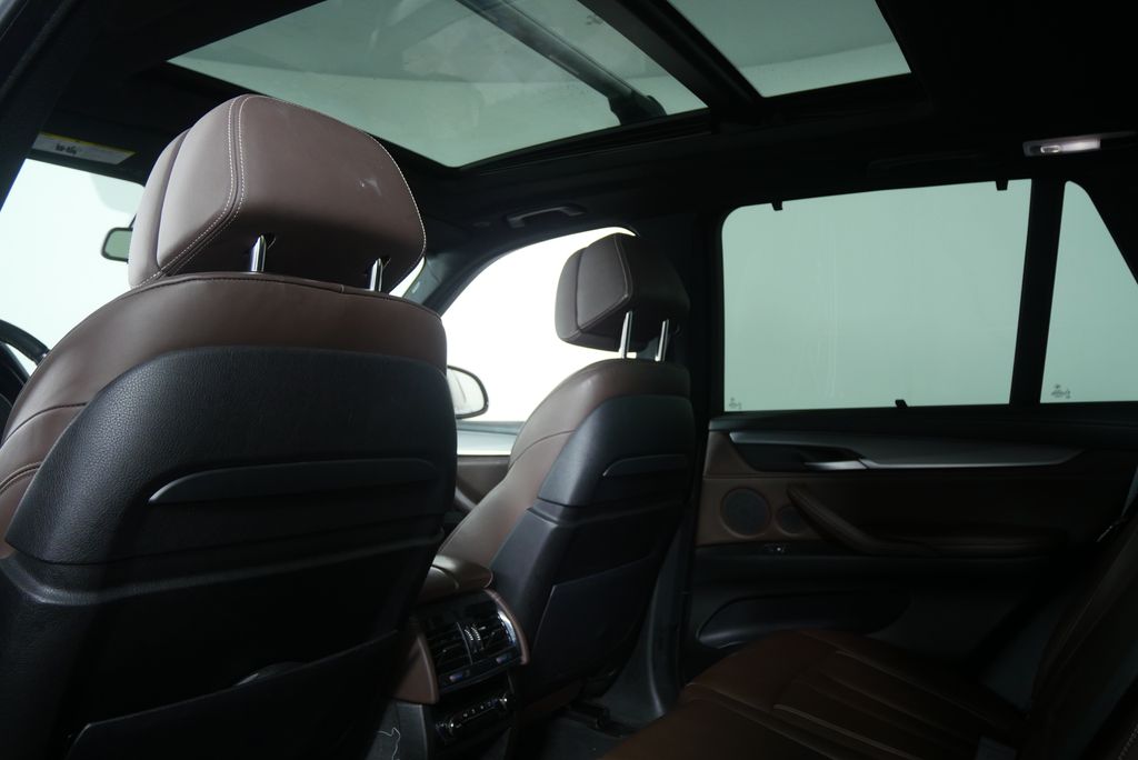 Thumbnail: 2014 BMW X5 - 14