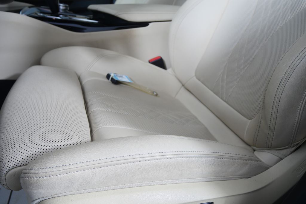 Thumbnail: 2023 BMW 5 Series - 10