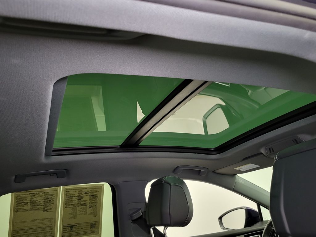 Thumbnail: 2023 Audi Q4 e-tron - 18