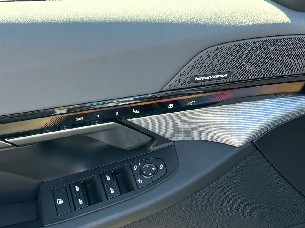 2024 BMW i5 eDrive40 12