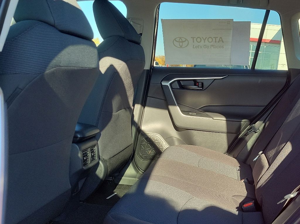 Thumbnail: 2025 Toyota RAV4 - 5