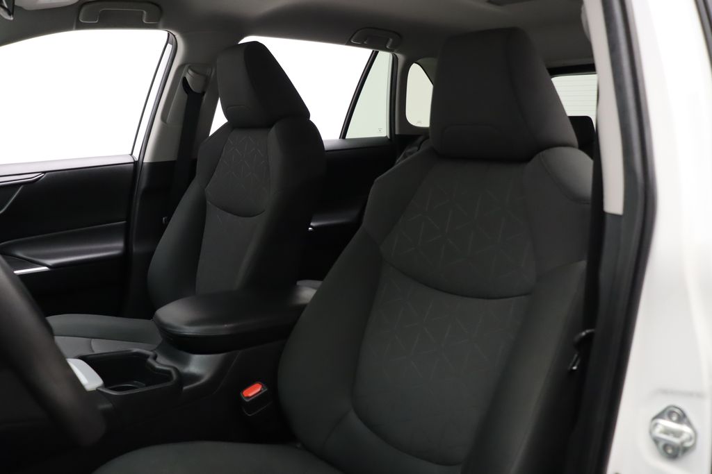 Thumbnail: 2023 Toyota RAV4 - 13