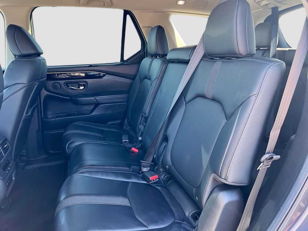 Used 2025 Gray Honda Touring image 26