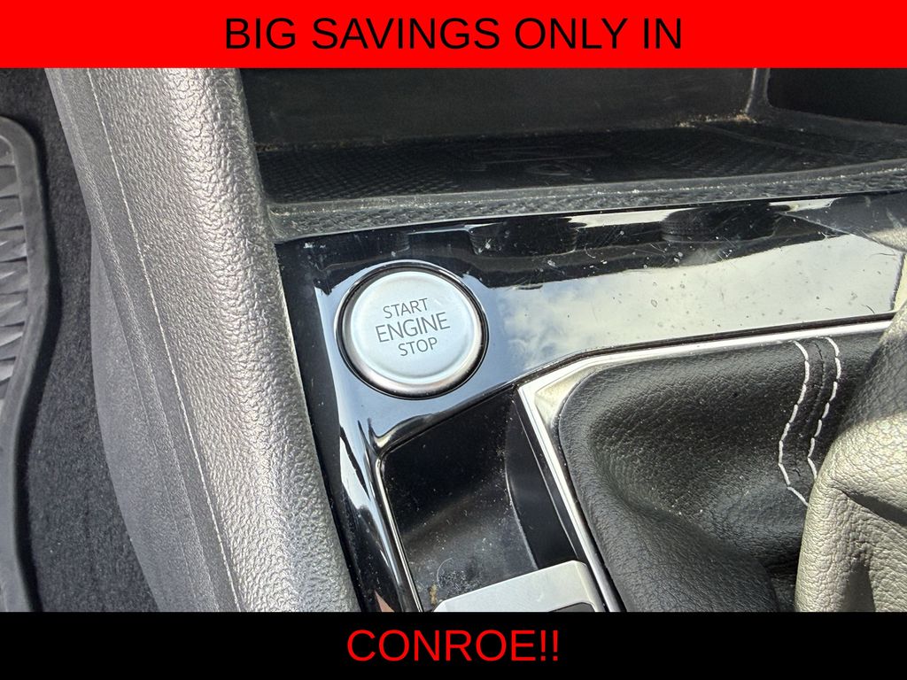 2024 Volkswagen Taos 1.5T SE  at DeMontrond Auto Country