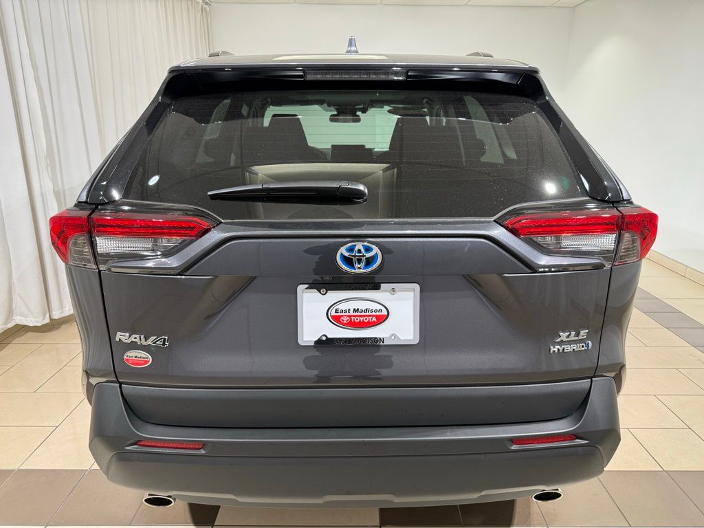 2024 Toyota RAV4 XLE 4