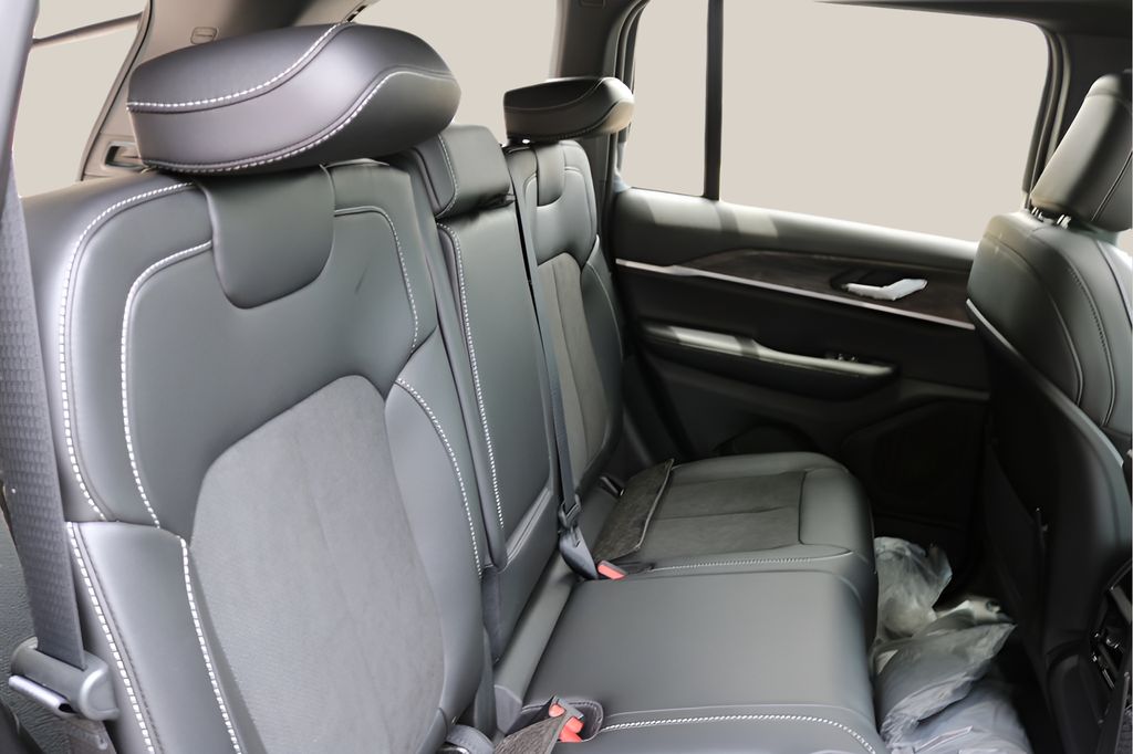 New 2026 Black Jeep Laredo Altitude image 18