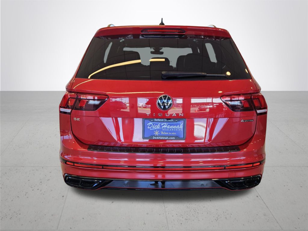 2024 Volkswagen Tiguan 2.0T SE R-Line Black
