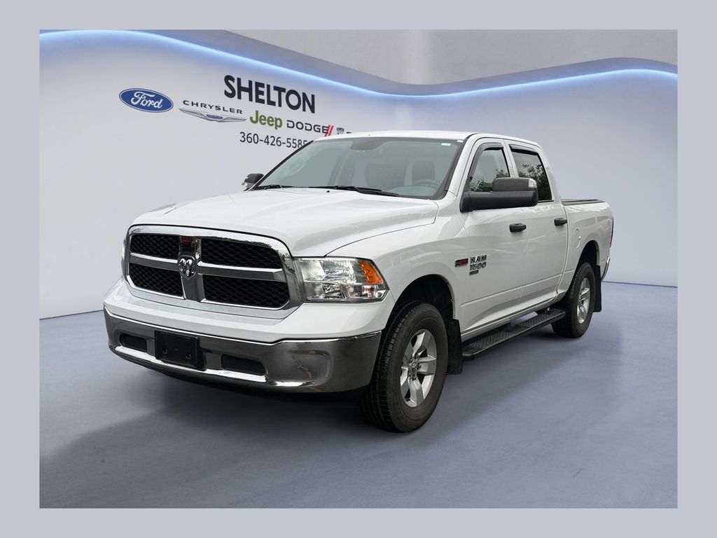 Bright White Clearcoat 2019 RAM 1500 Pickup Truck Four-Wheel Drive 8-Speed Automatic