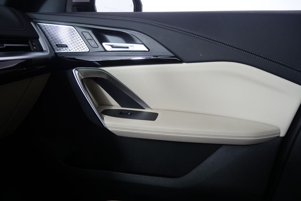 2023 BMW X1 xDrive28i 27