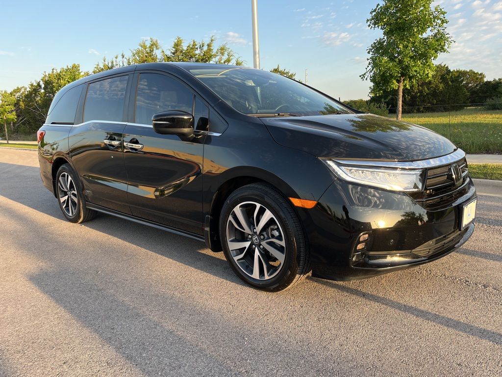2024 Honda Odyssey Touring 2