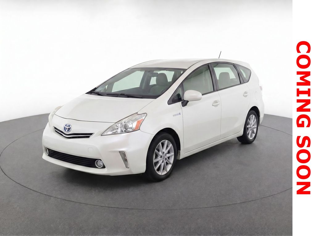 2014 Toyota Prius v Five