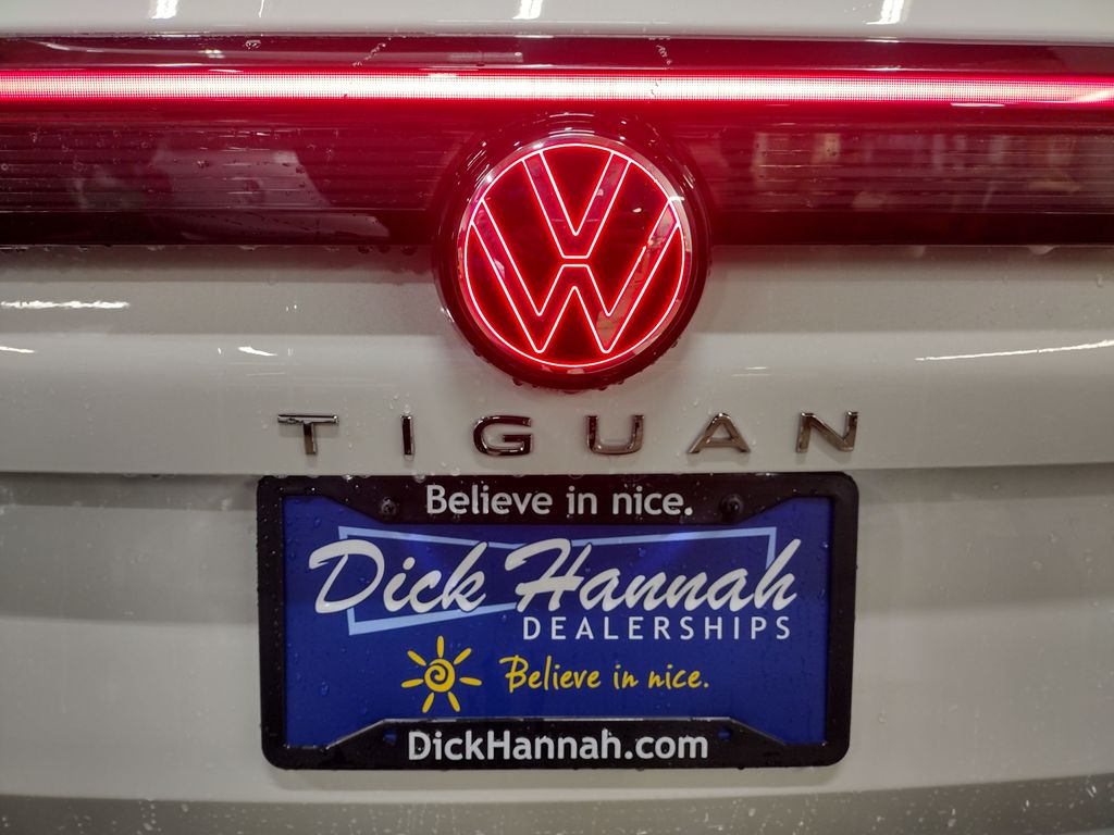 2026 Volkswagen Tiguan 2.0T SEL R-Line Turbo