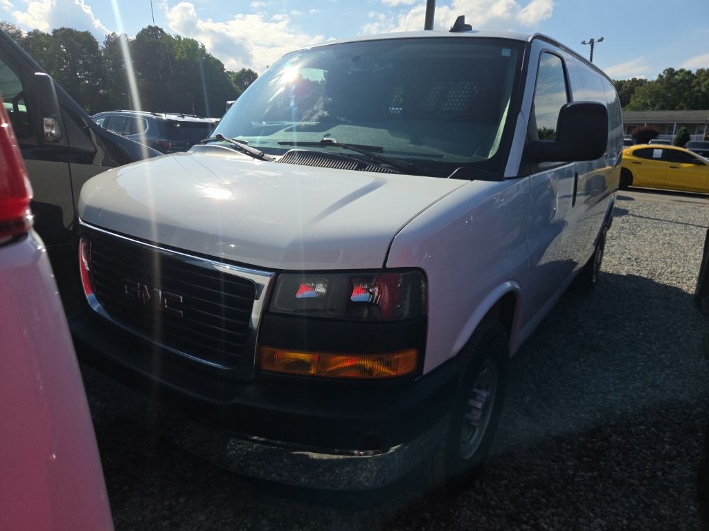 2024 GMC Savana 2500's photo
