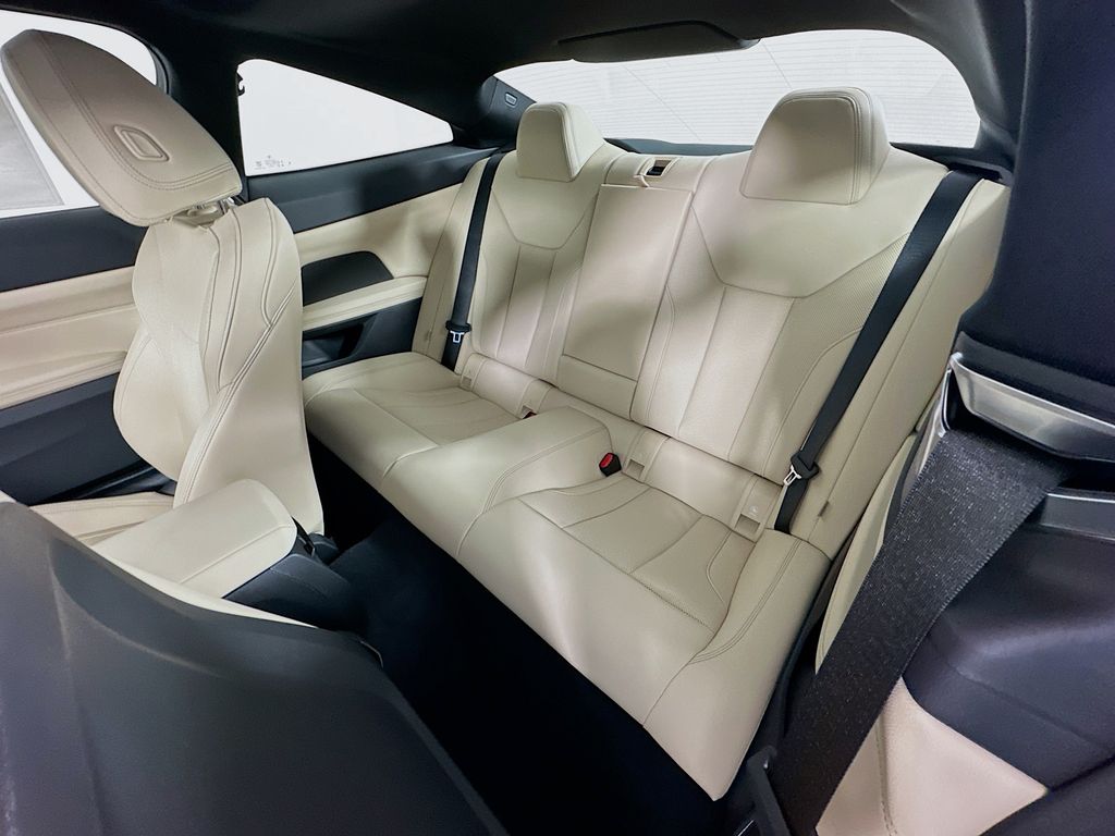 Thumbnail: 2026 BMW 4 Series - 17