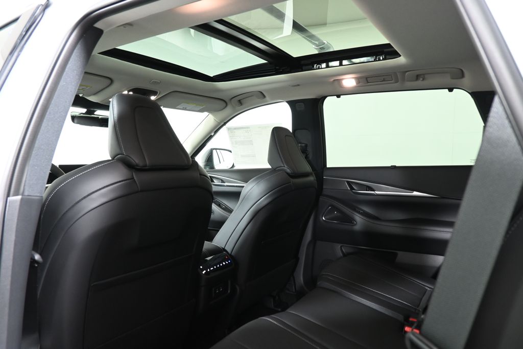 Thumbnail: 2026 INFINITI QX60 - 27