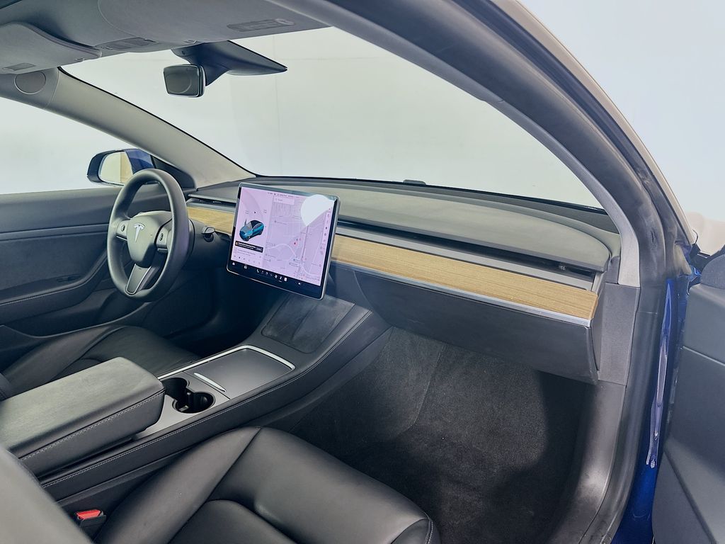 Thumbnail: 2021 Tesla Model 3 - 30