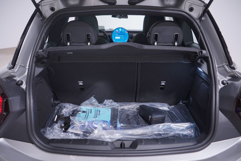 Thumbnail: 2026 MINI Cooper - 19