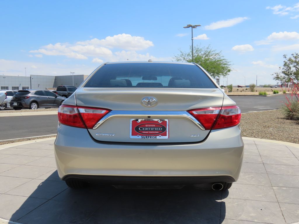 2017 Toyota Camry XLE 6