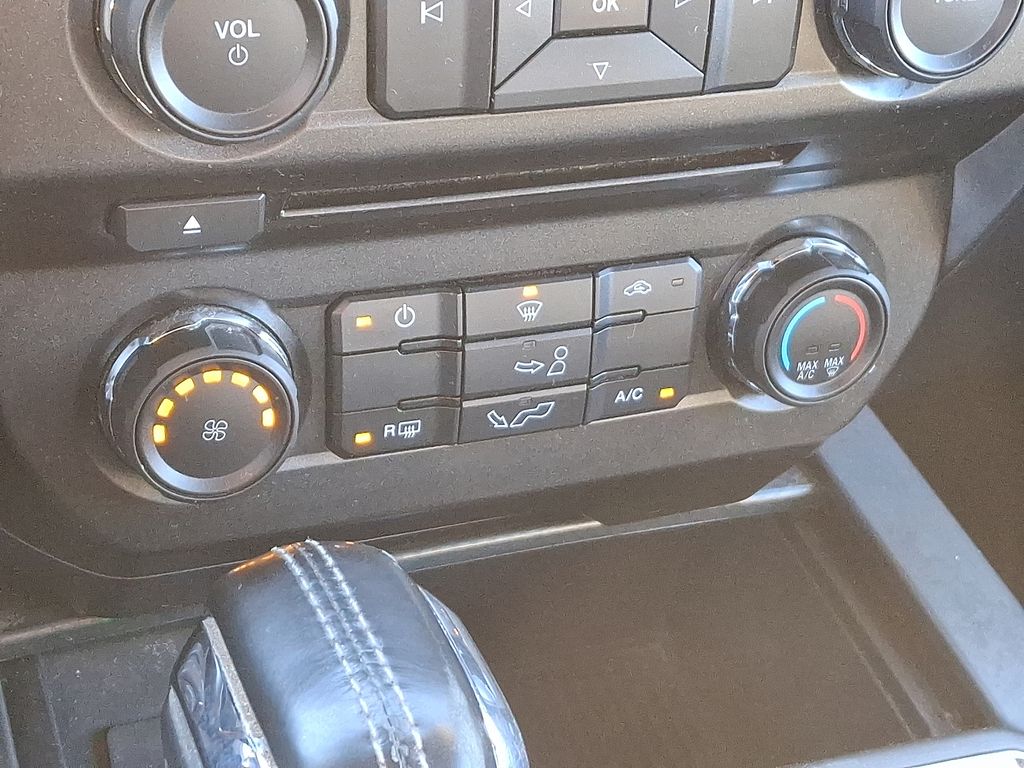 Thumbnail: 2018 Ford F-150 - 16