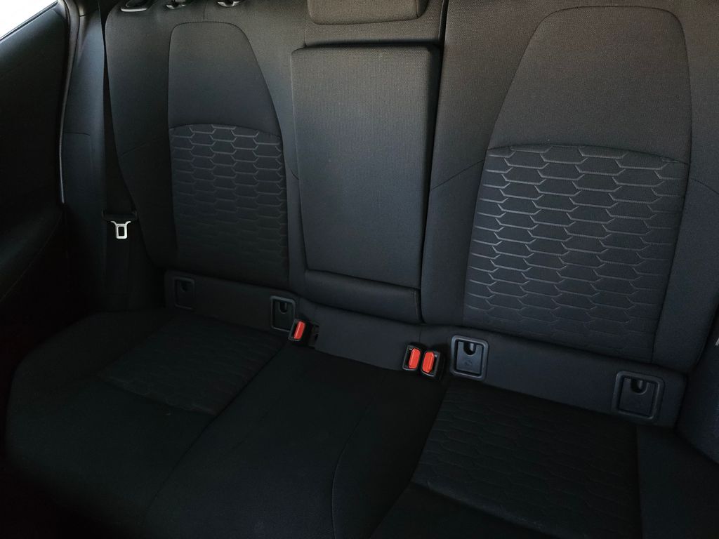 2021 Toyota Corolla SE photo 13