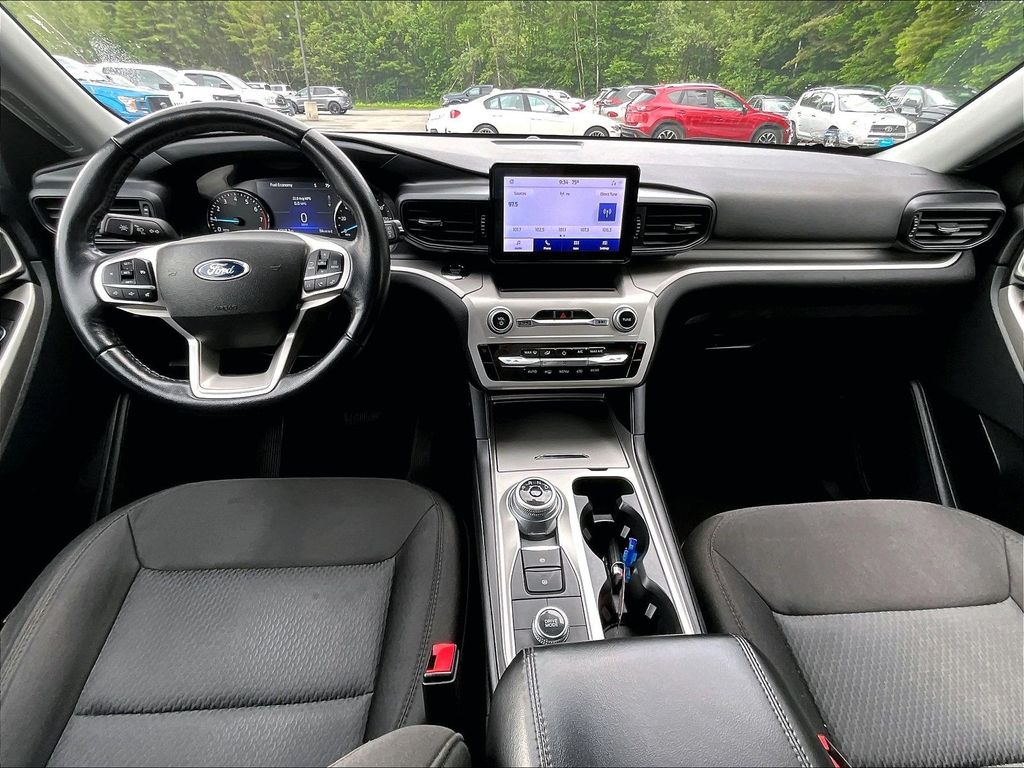 2022 Ford Explorer — photo 22