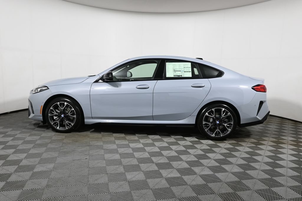 Thumbnail: 2026 BMW 2 Series - 2