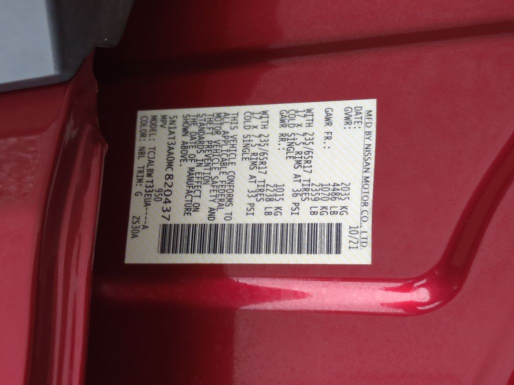 Used 2021 Red Nissan S image 23