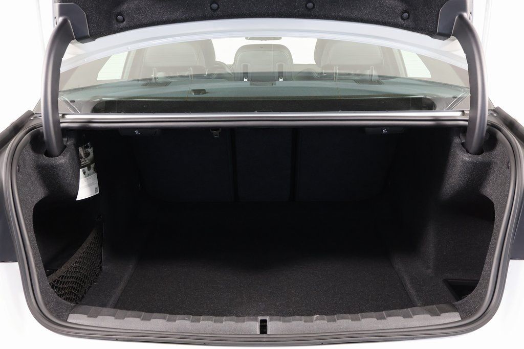 Thumbnail: 2025 BMW 3 Series - 14