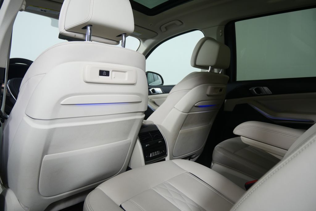 Thumbnail: 2022 BMW X7 - 18