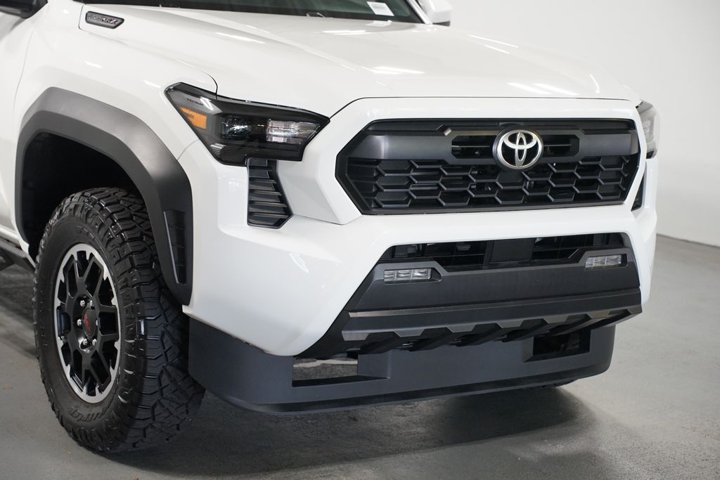 Thumbnail: 2025 Toyota Tacoma - 4