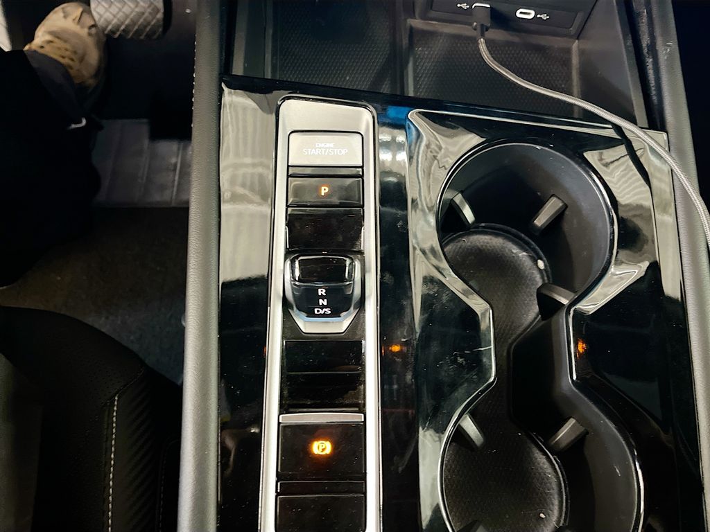 2024 Volkswagen Atlas Cross Sport SE w/Tech - Photo 17