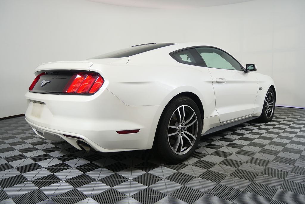 Thumbnail: 2017 Ford Mustang - 3