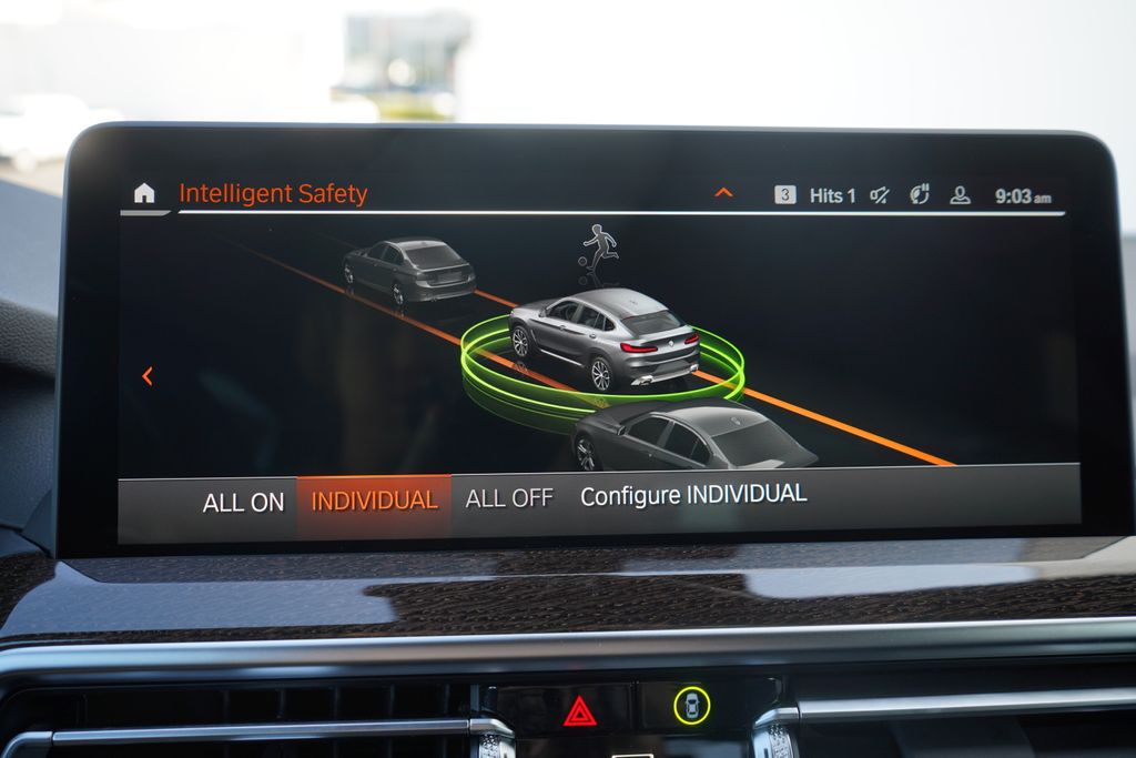2025 BMW X4 xDrive30i 17